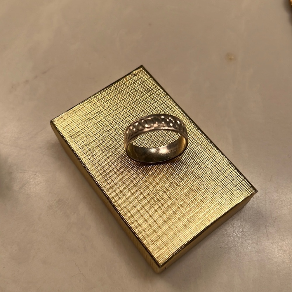 New silver ring